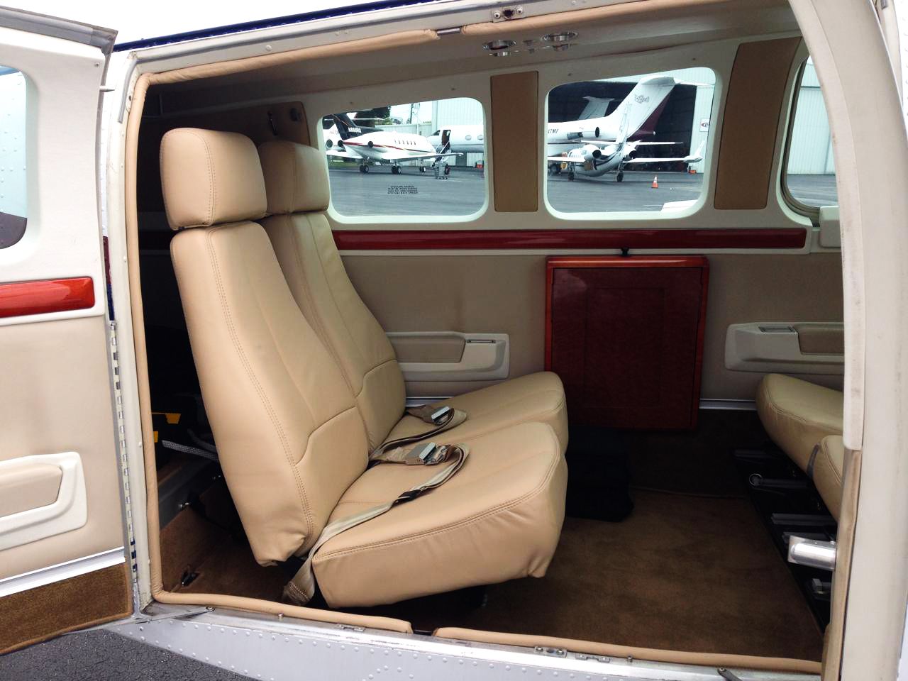 BEECHCRAFT BARON 58 2000