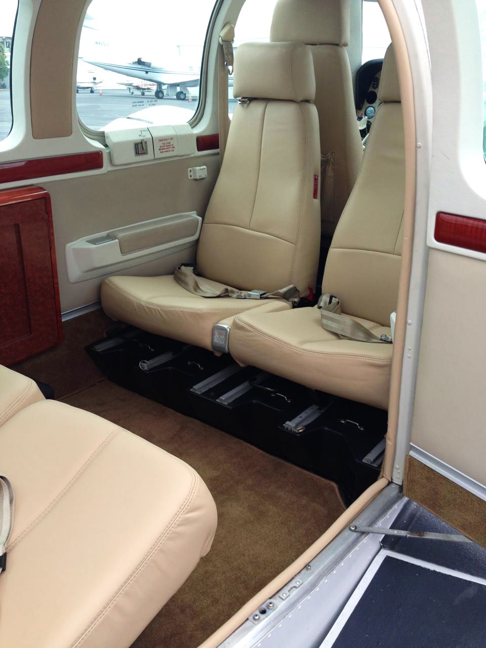 BEECHCRAFT BARON 58 2000