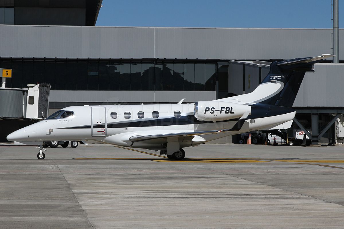 EMBRAER PHENOM 300E 2019