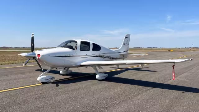 CIRRUS SR22 GTS 2006