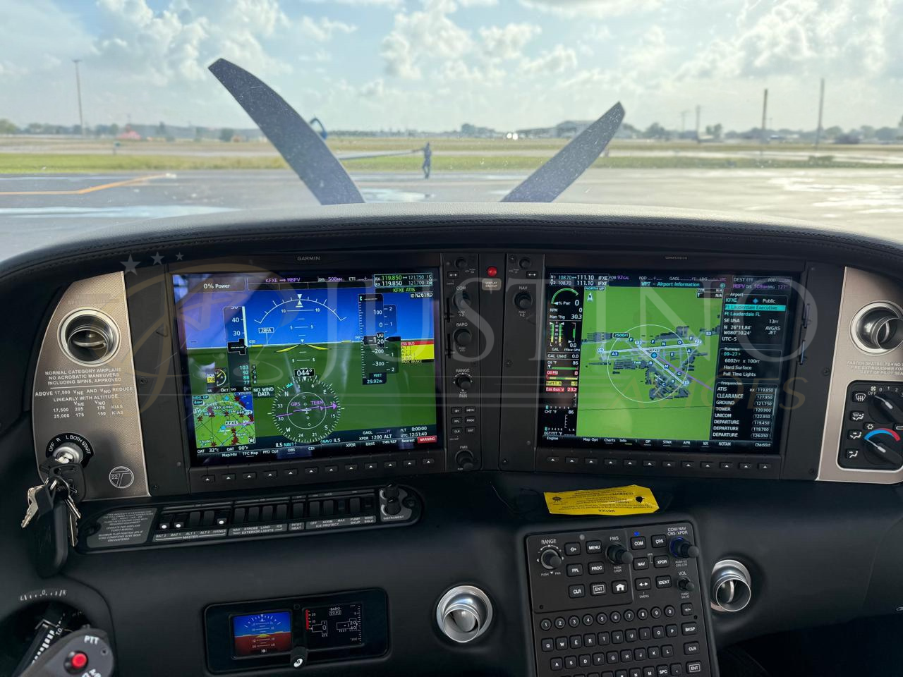 CIRRUS SR22T G6 CARBON 2023
