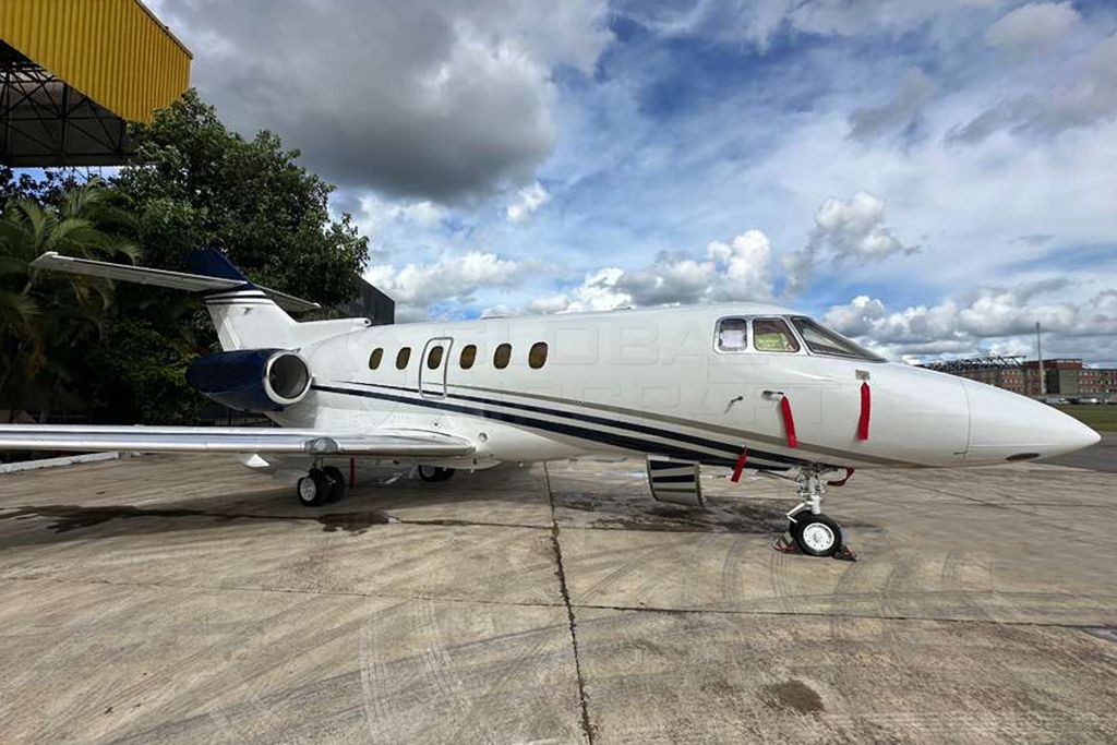 HAWKER 800XP 2003