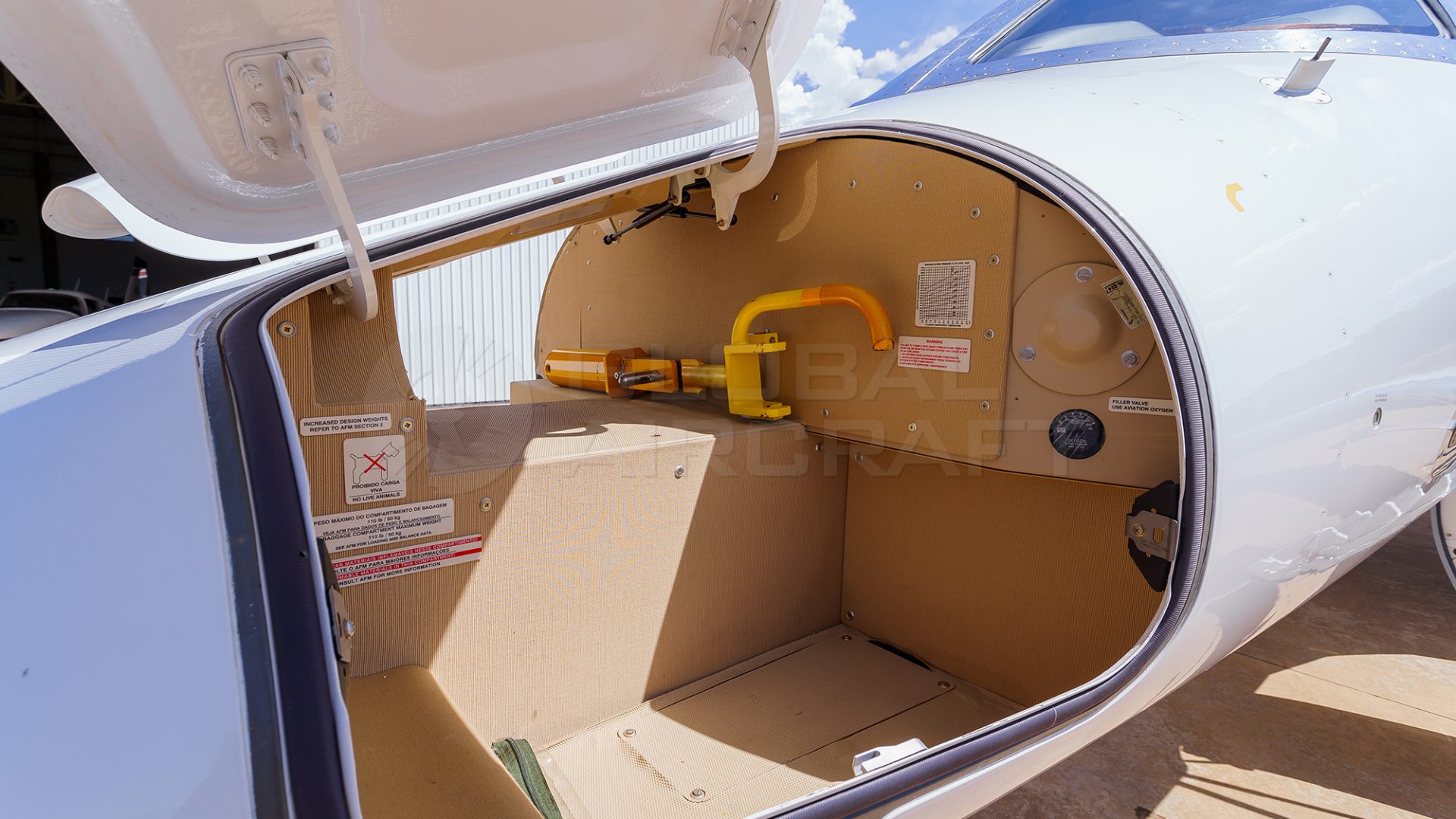 EMBRAER PHENOM 300E 2019