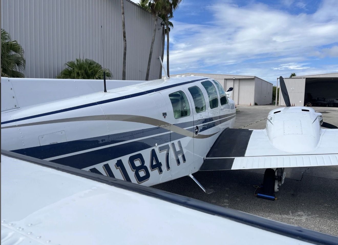 BEECHCRAFT BARON 58TC 1982