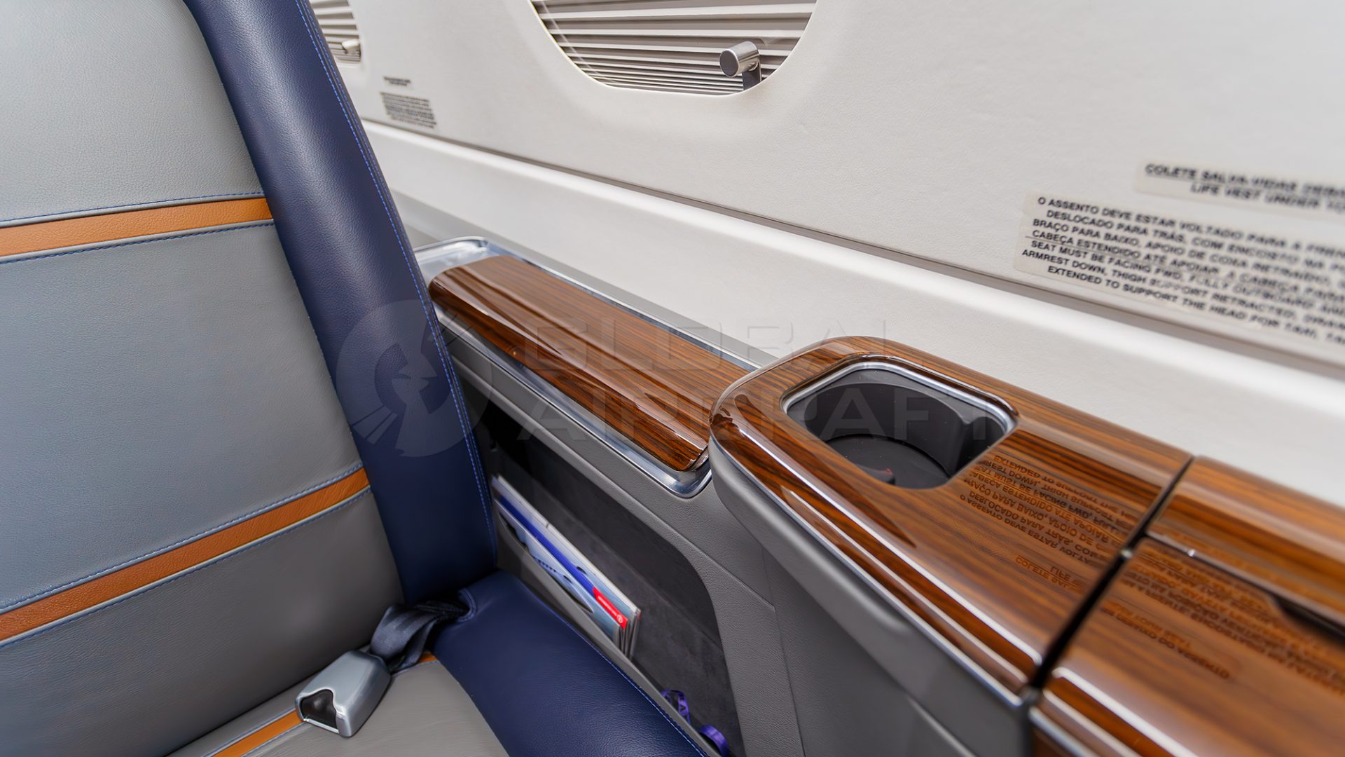 EMBRAER PHENOM 300E 2019