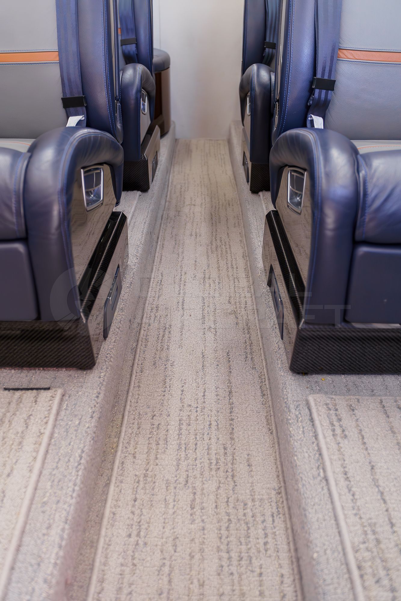 EMBRAER PHENOM 300E 2019