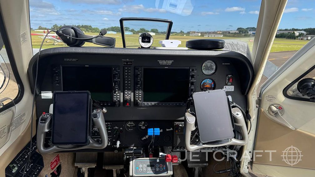 Beechcraft Baron G58 2015