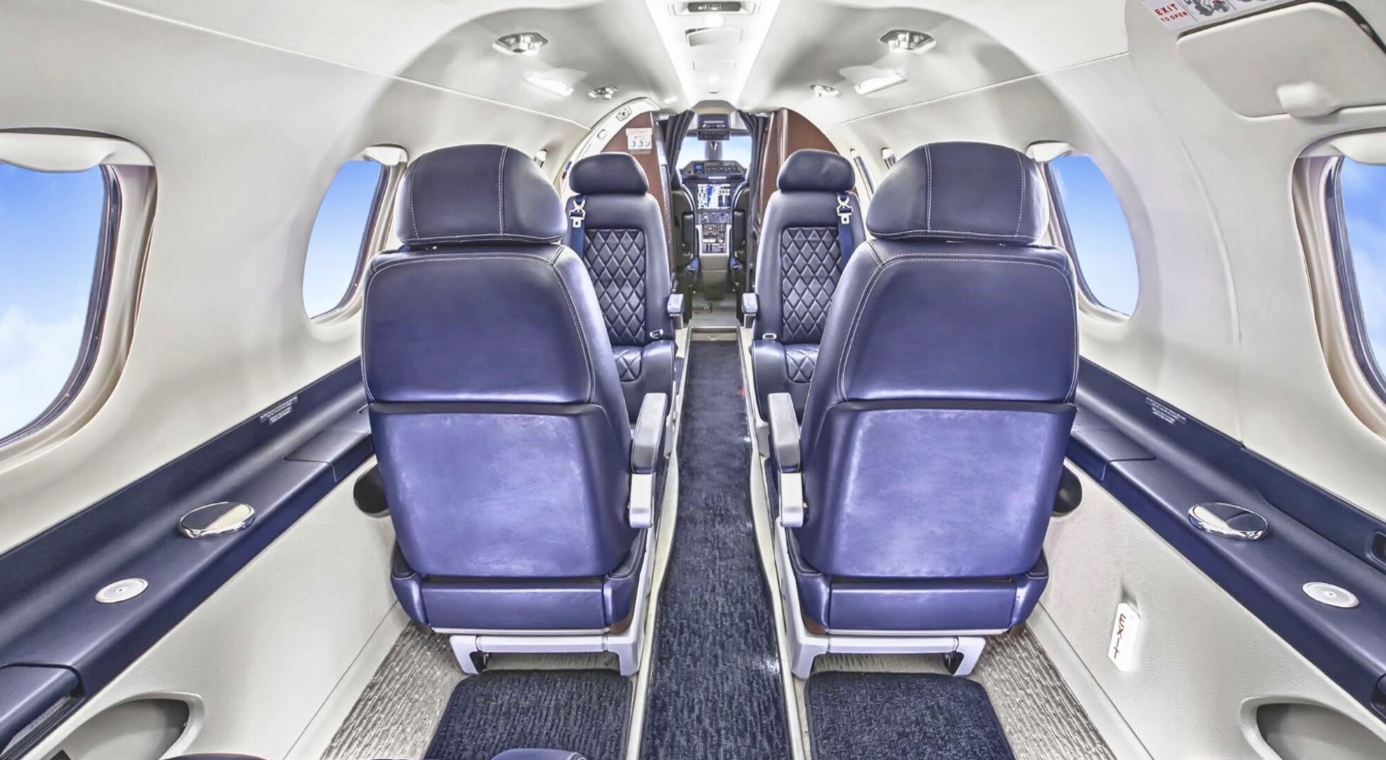 EMBRAER PHENOM 300 2012