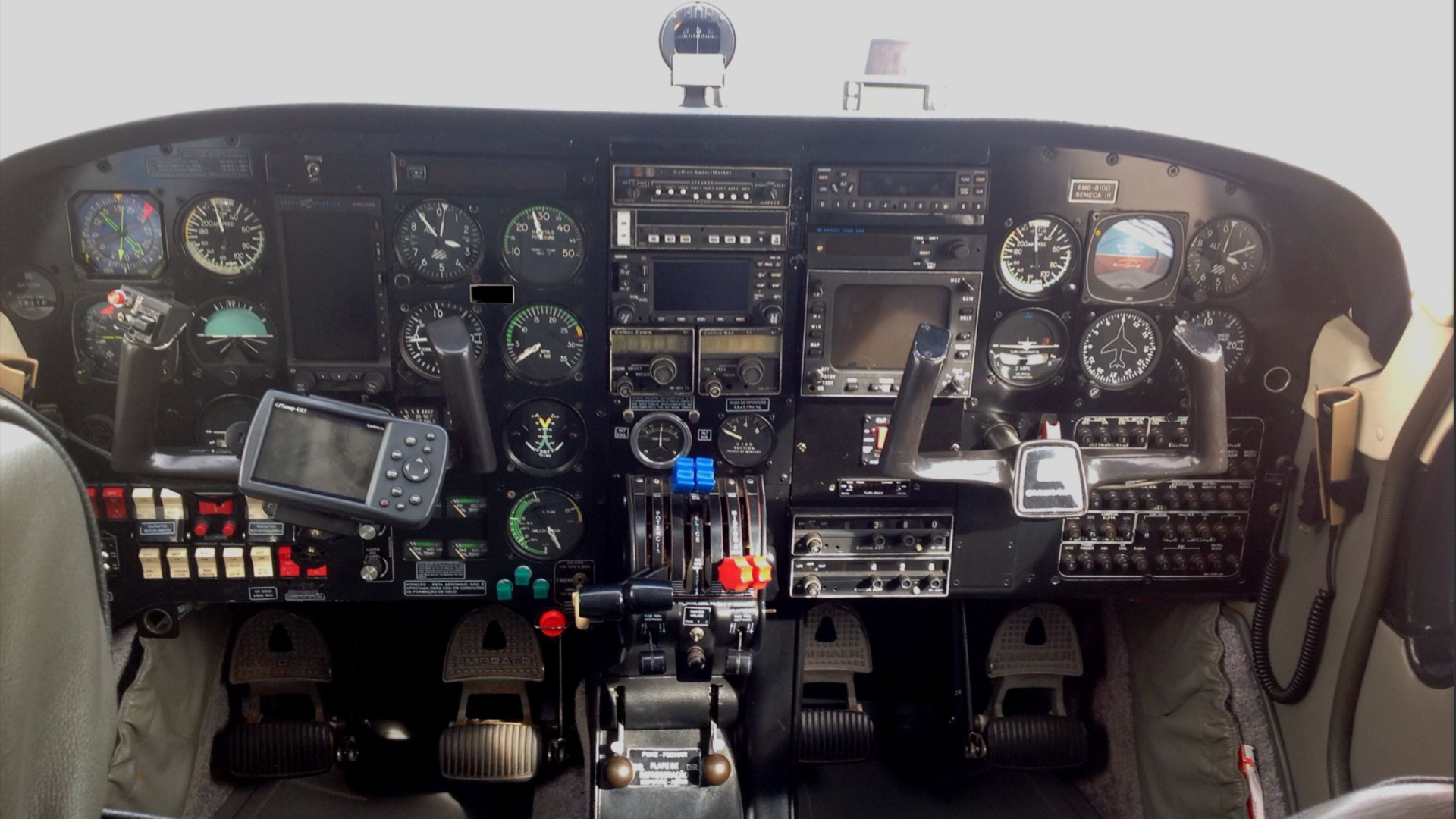 EMBRABER EMB-810D SENECA III 1984