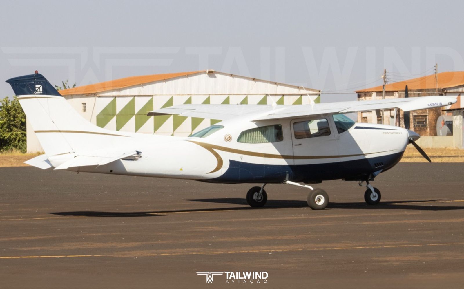 CESSNA CENTURION 210L 1974