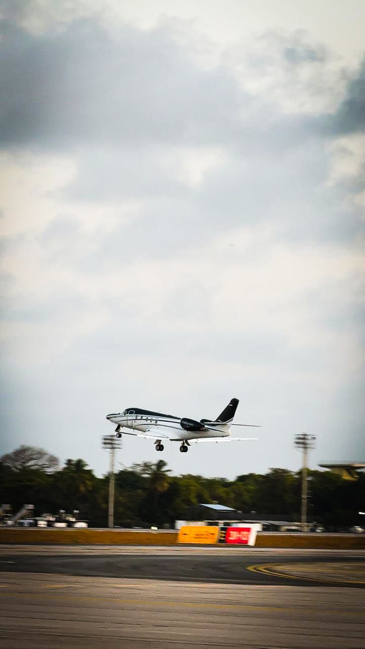 GULFSTREAM G100 ASTRA SPX 2000