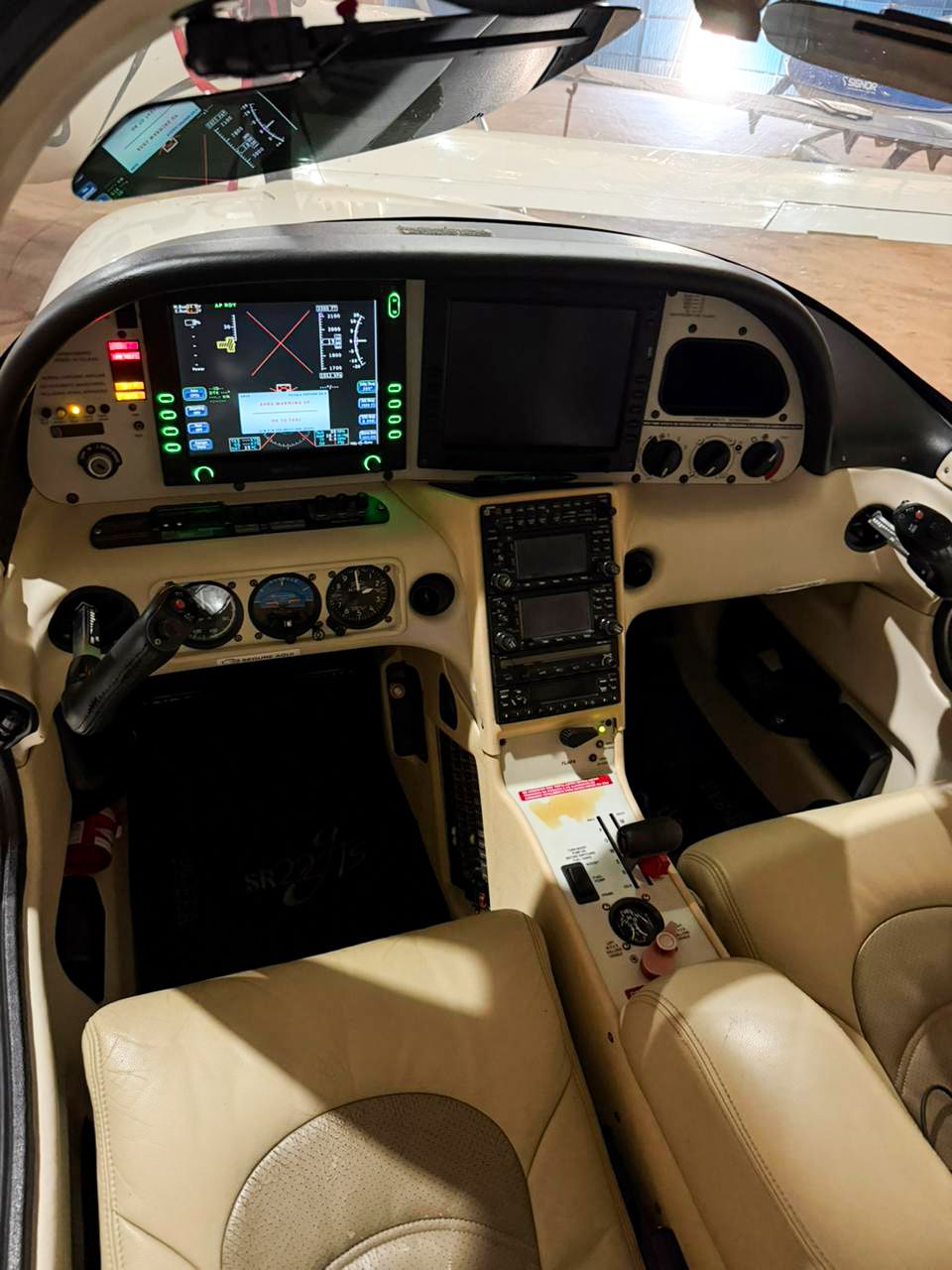 CIRRUS SR22 GTS 2006
