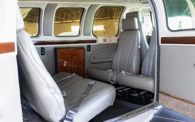 BEECHCRAFT BARON 58 1996