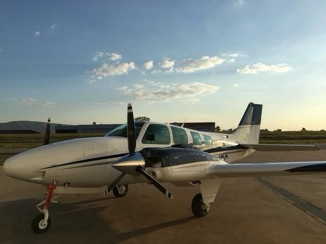 BEECHCRAFT BARON 58 1996