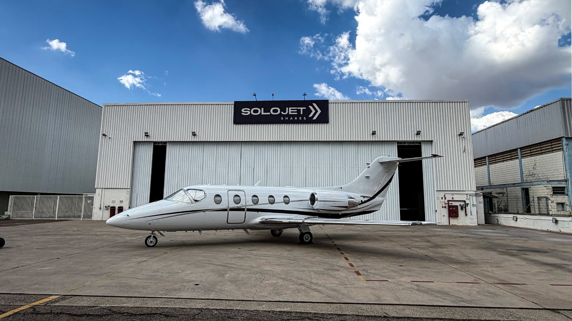 HAWKER 400XP 2008