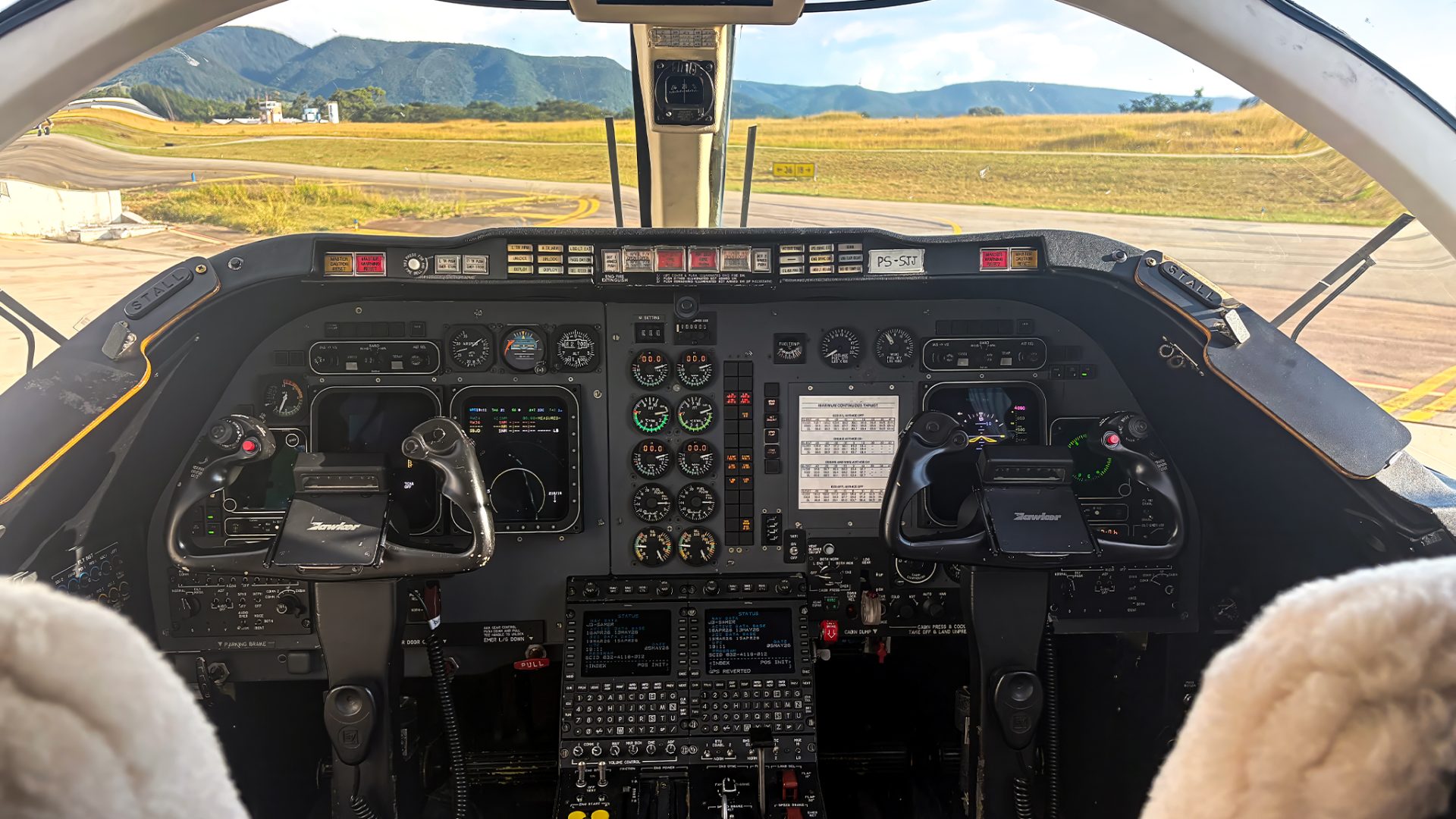 HAWKER 400XP 2008