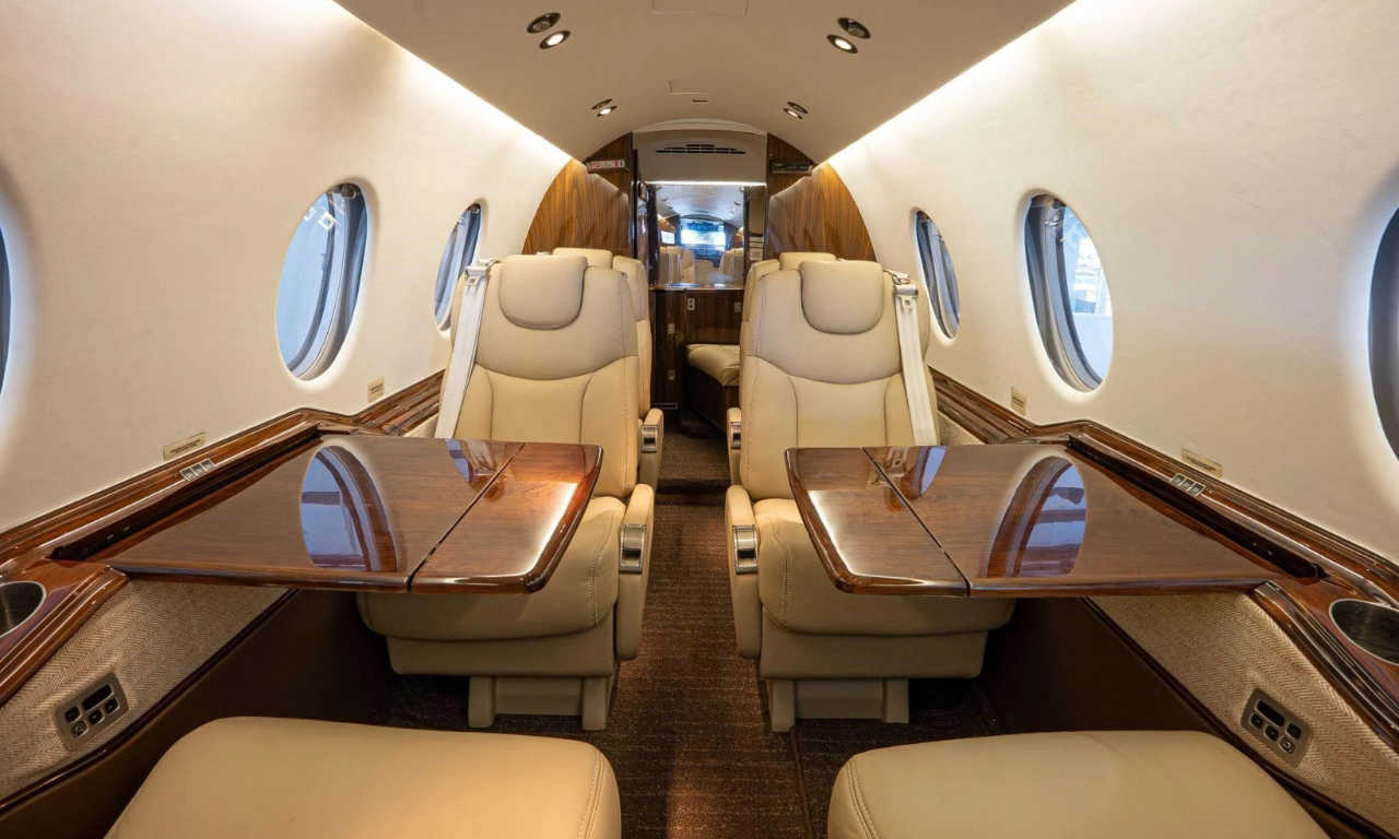 HAWKER 400XP 2008