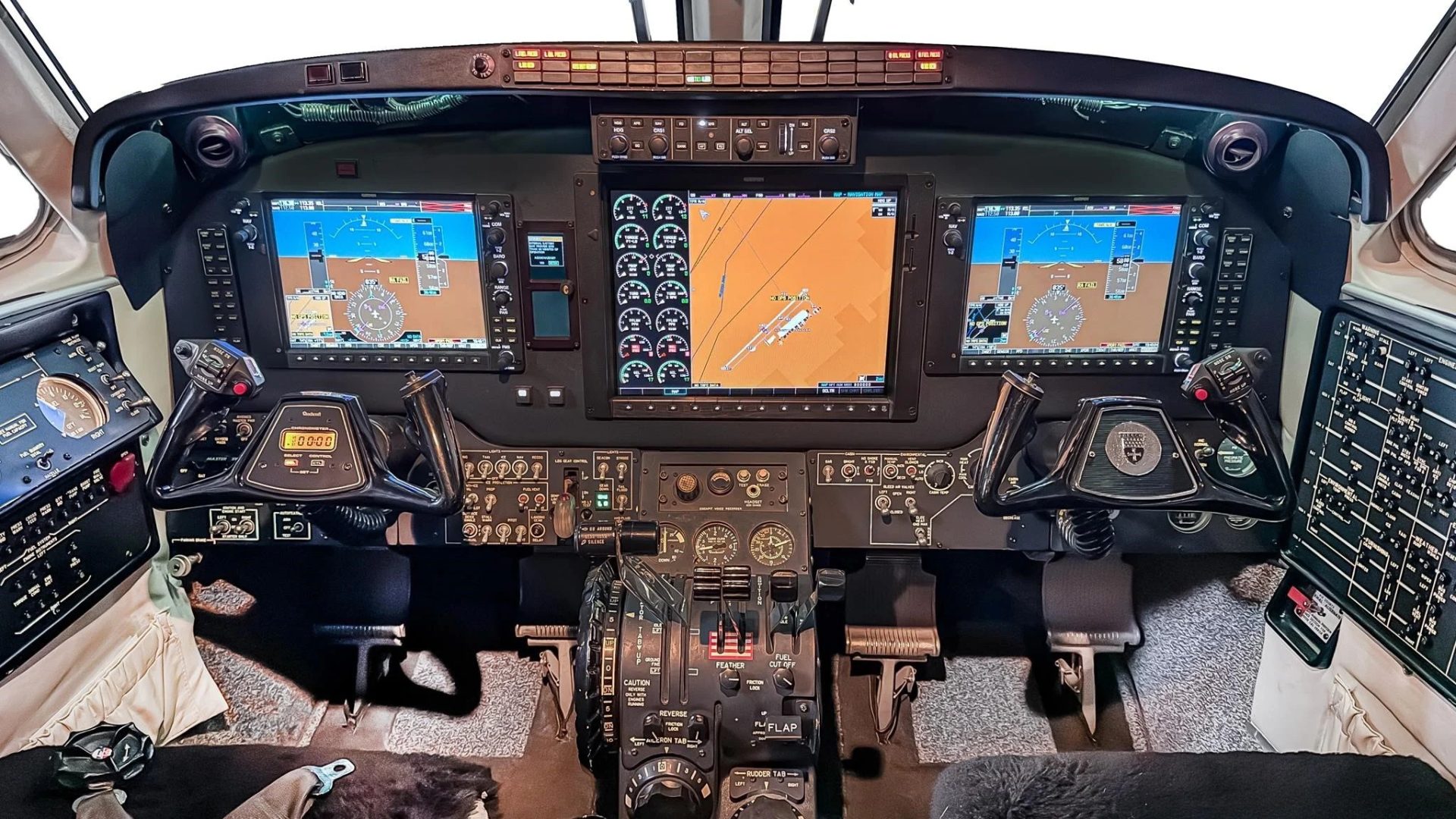 BEECHCRAFT KING AIR C90B 1997