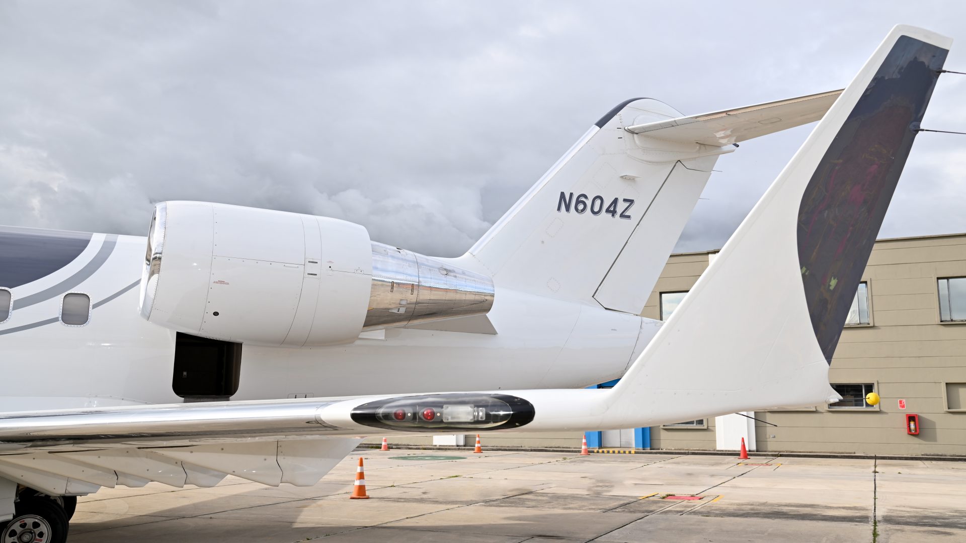 BOMBARDIER CHALLENGER 604 2001