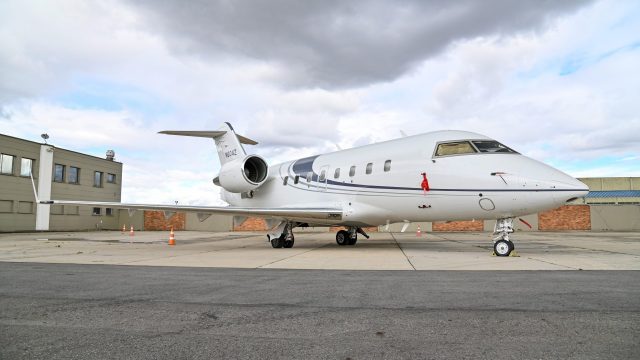 BOMBARDIER CHALLENGER 604 2001