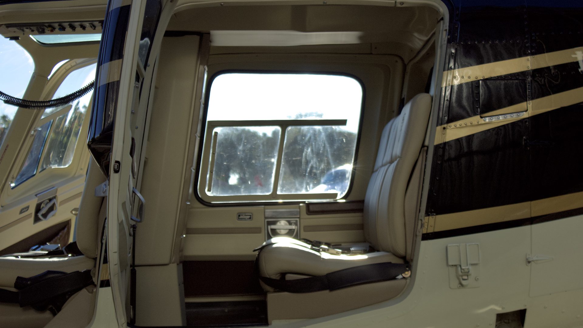 BELL 206B III JETRANGER 1983