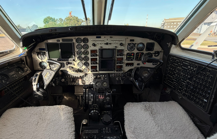 BEECHCRAFT KING AIR C90B 2002