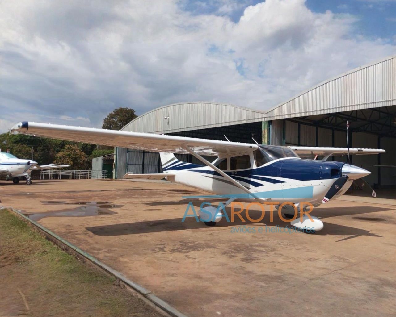CESSNA SKYLANE 182T ASPIRADO 2006