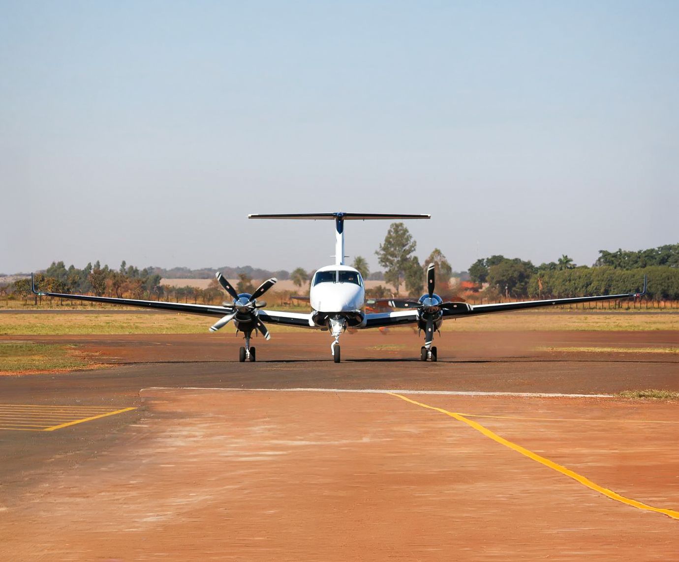 BEECHCRAFT KING AIR 260 2023