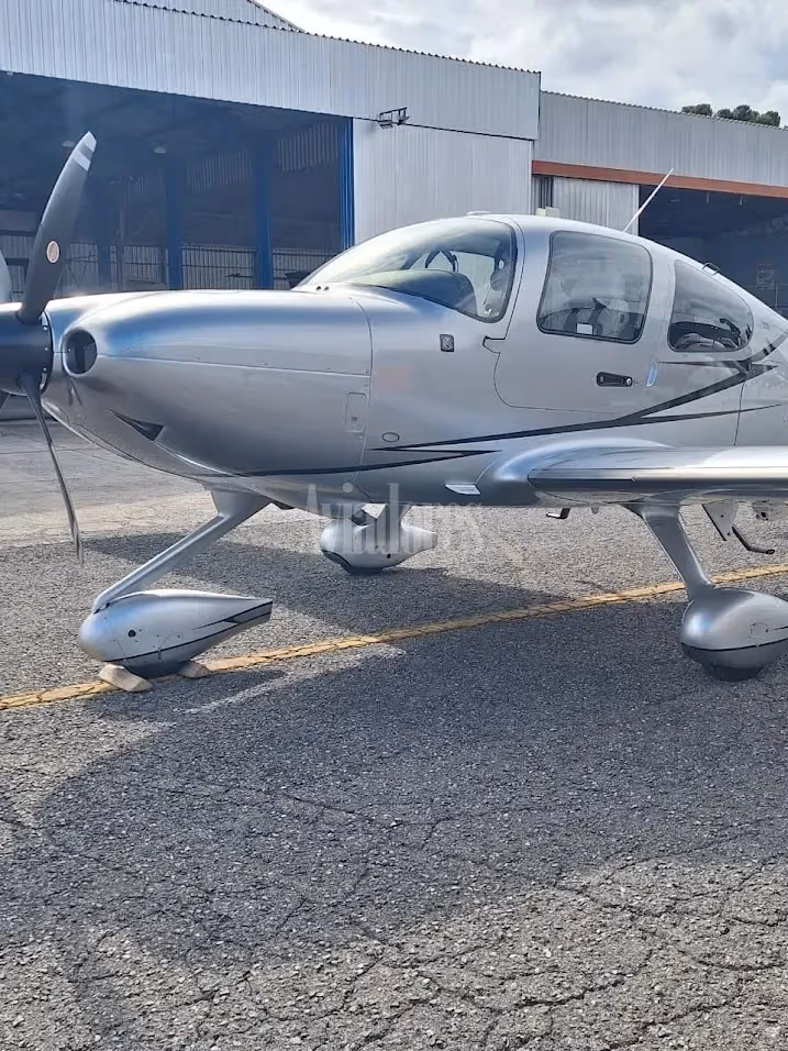CIRRUS SR22T G6 CARBON 2022
