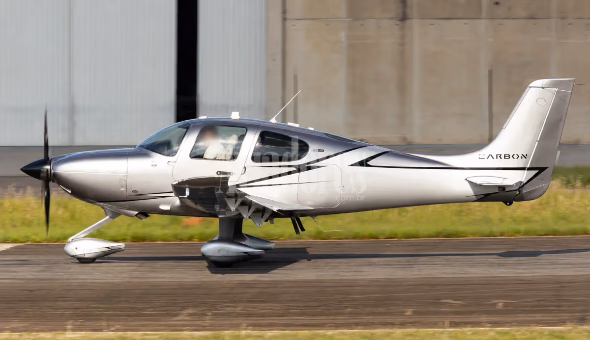 CIRRUS SR22T G6 CARBON 2022