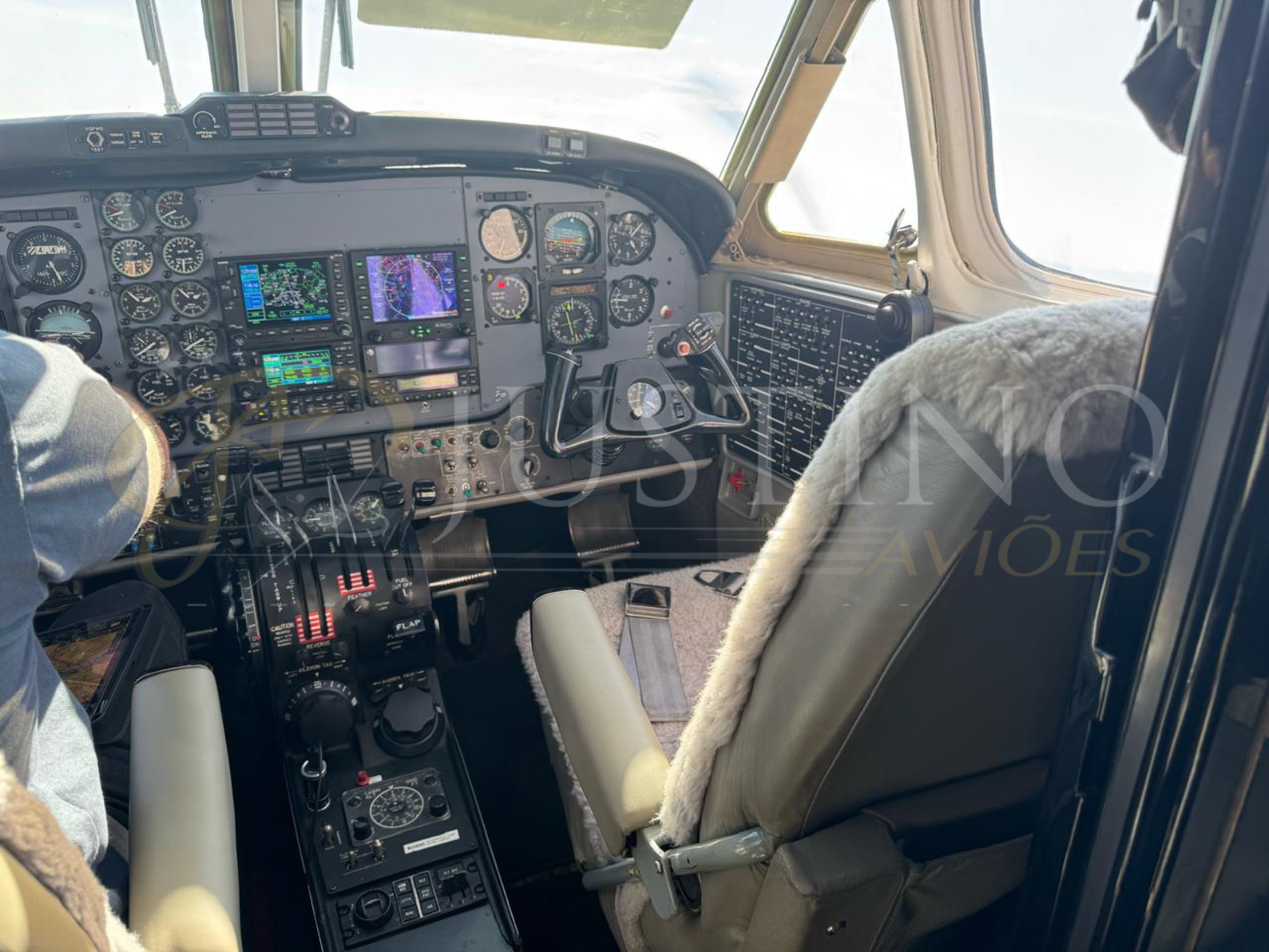 BEECHCRAFT KING AIR F90 1981