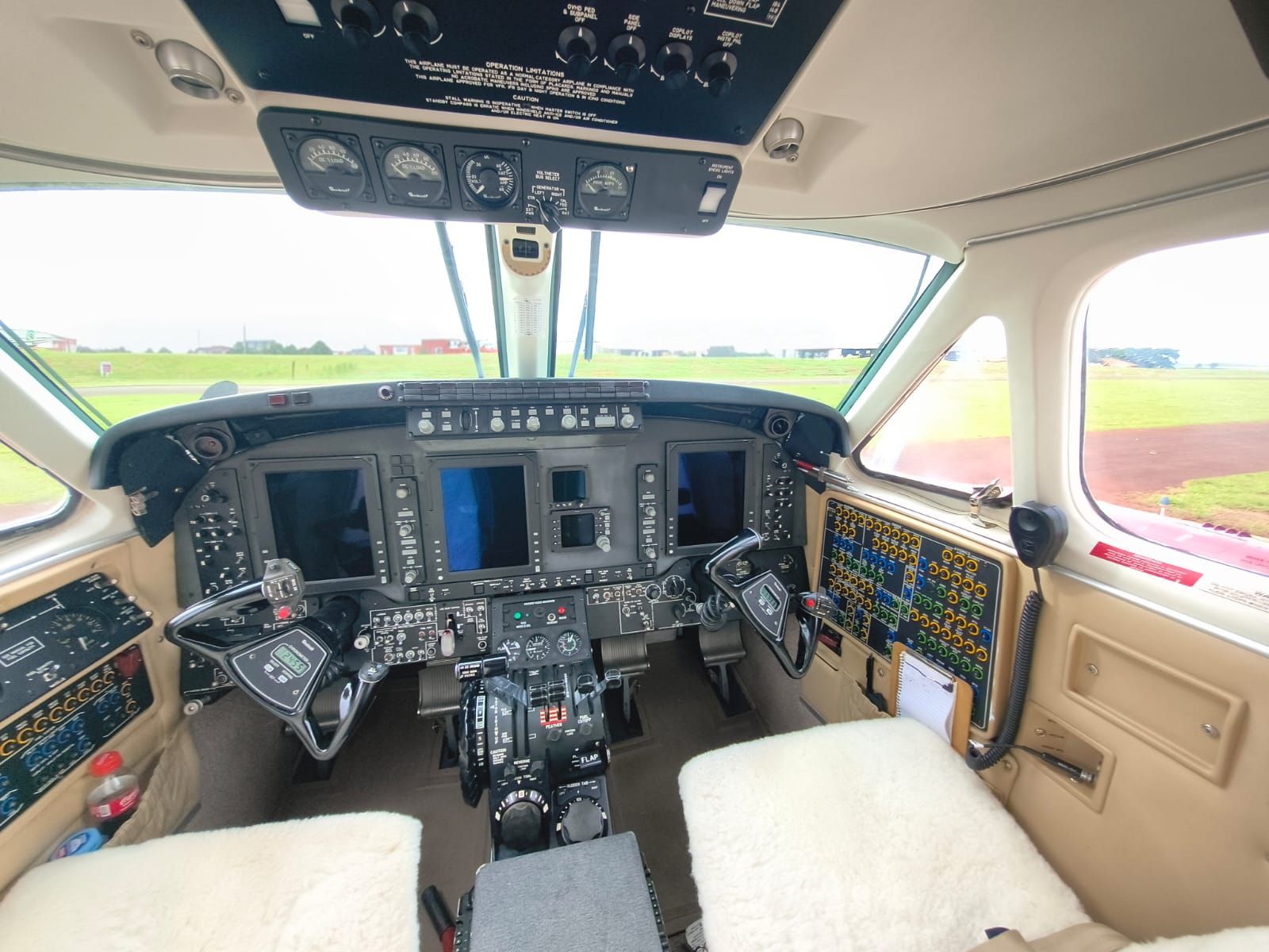 KING AIR C90 GTI 2008
