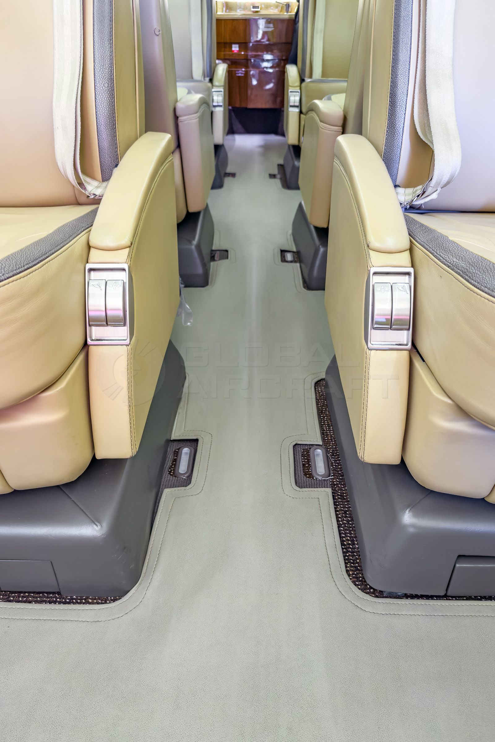 BOMBARDIER LEARJET 75 2014