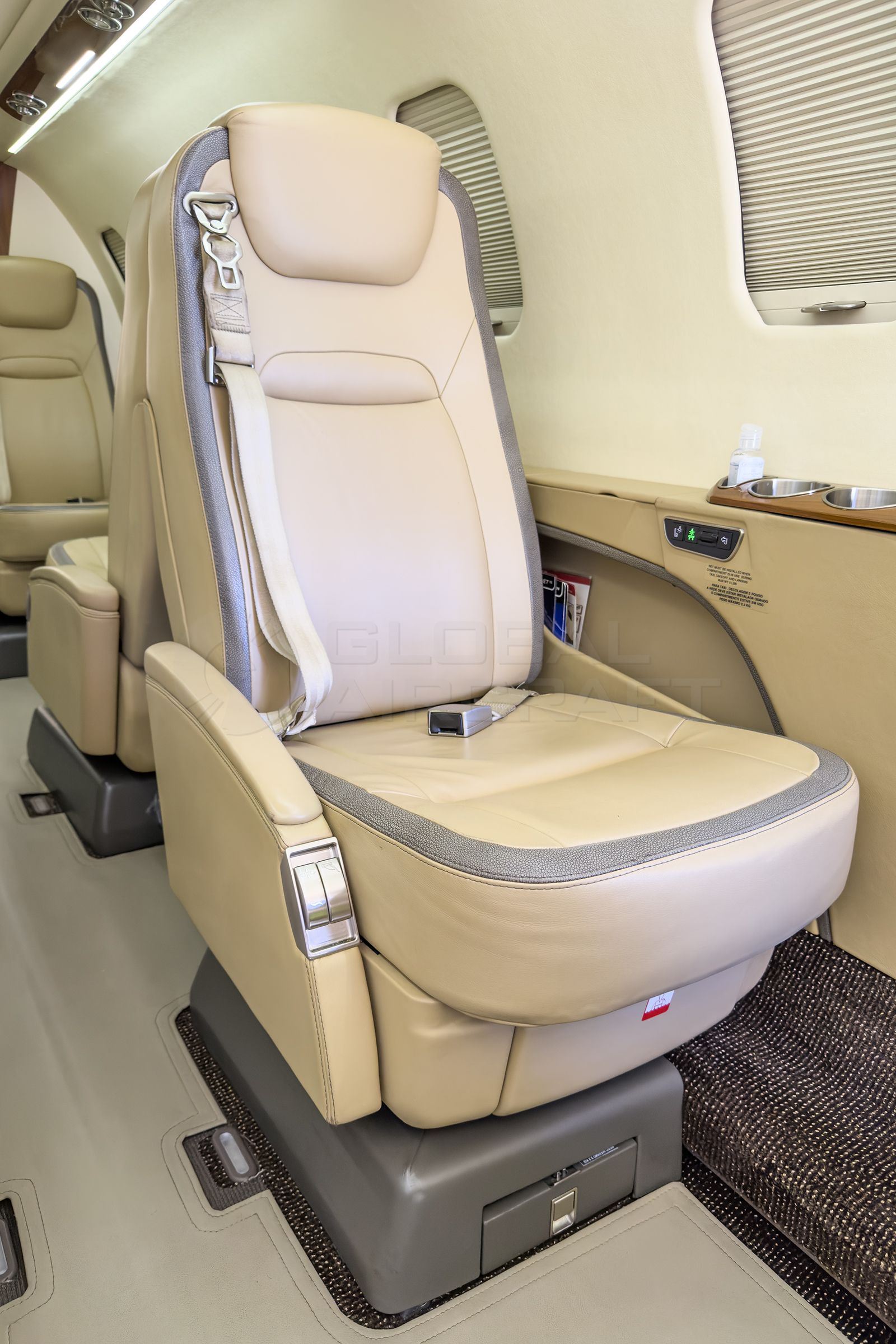BOMBARDIER LEARJET 75 2014