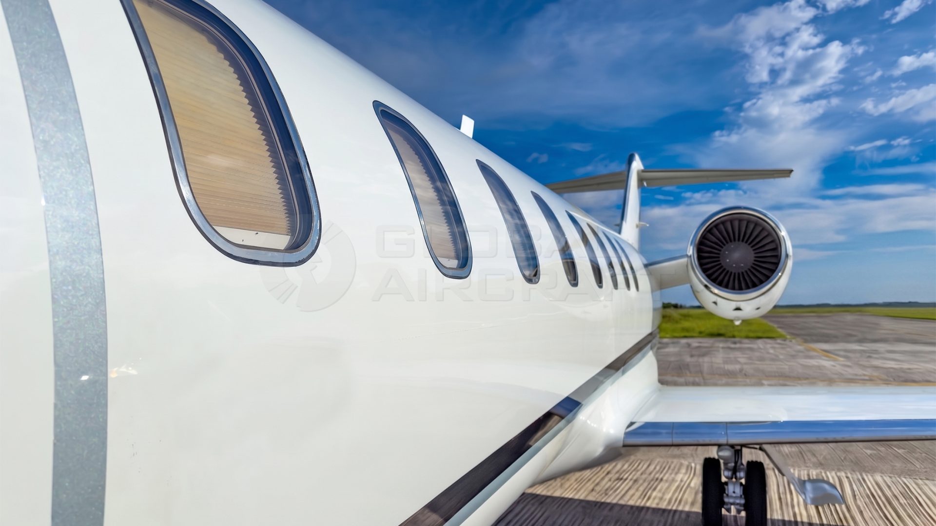 BOMBARDIER LEARJET 75 2014