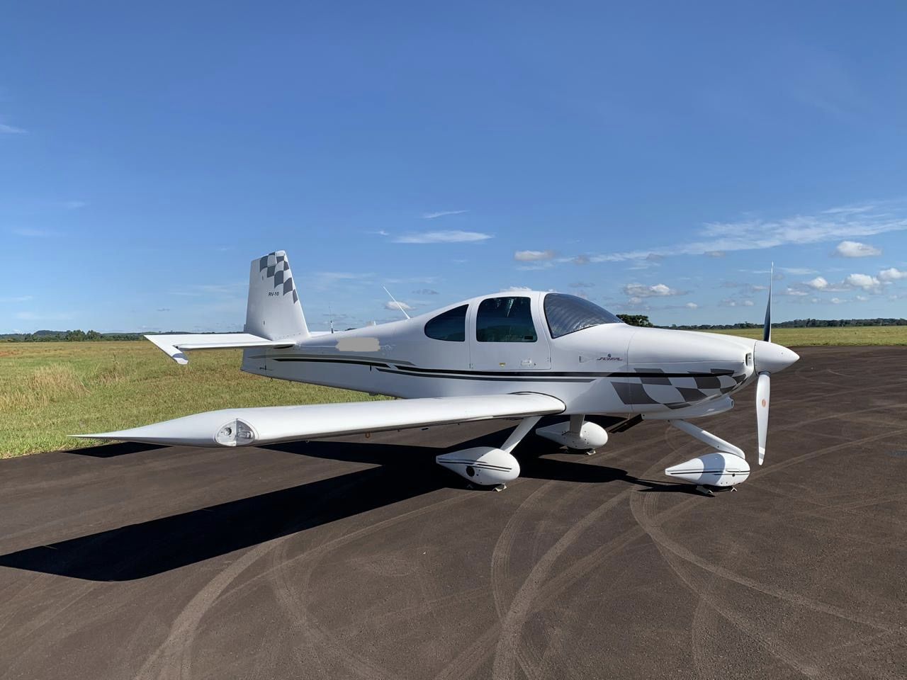 RV-10 Flyer 2014