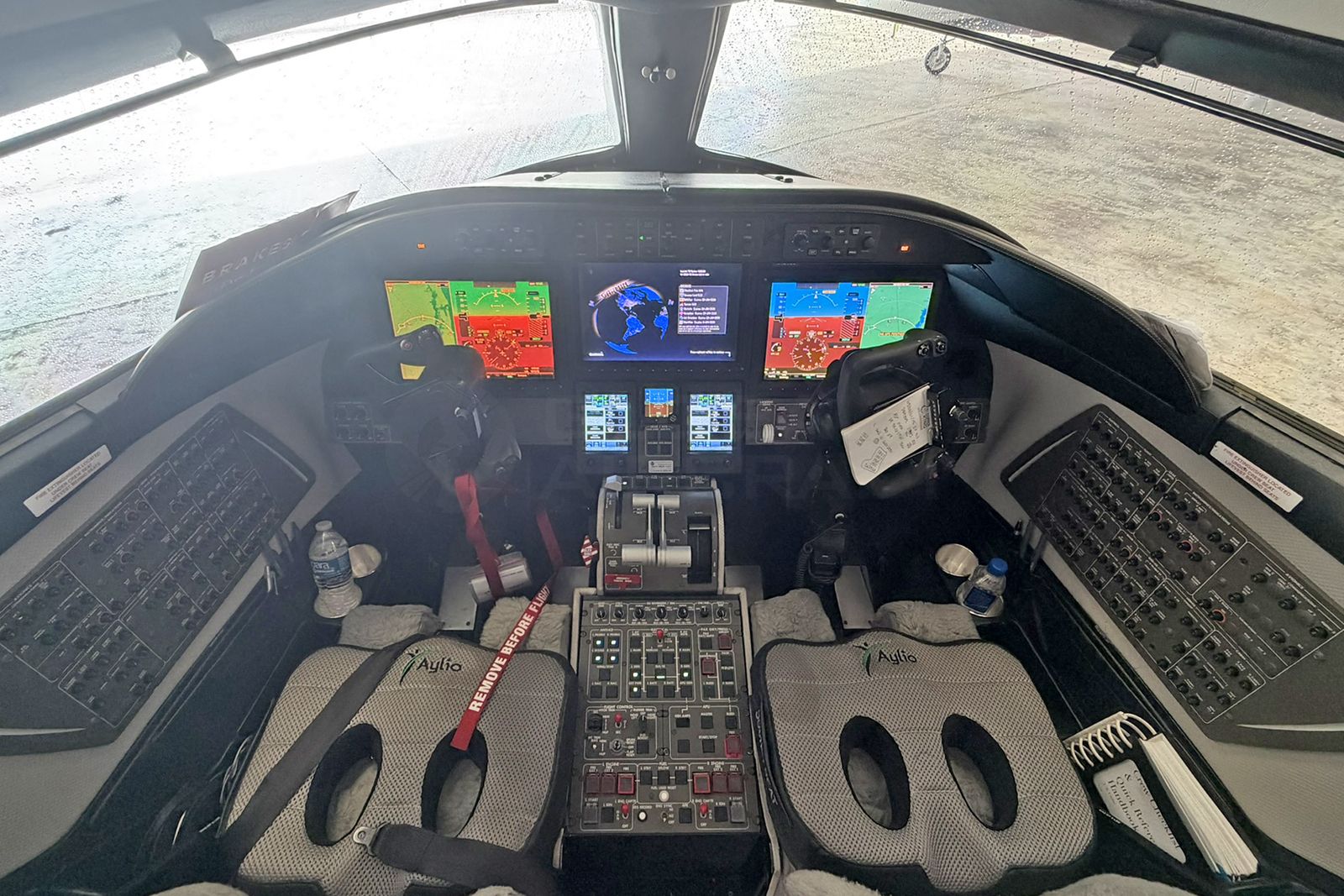 BOMBARDIER LEARJET 75 2014