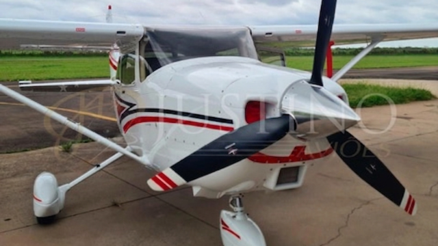 CESSNA SKYLANE 182S 1998