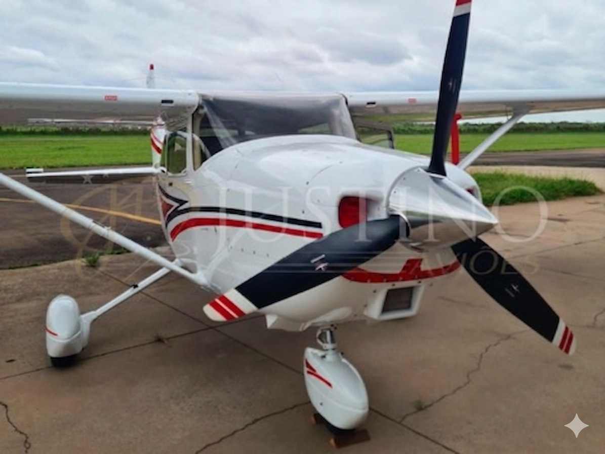 CESSNA SKYLANE 182S 1998