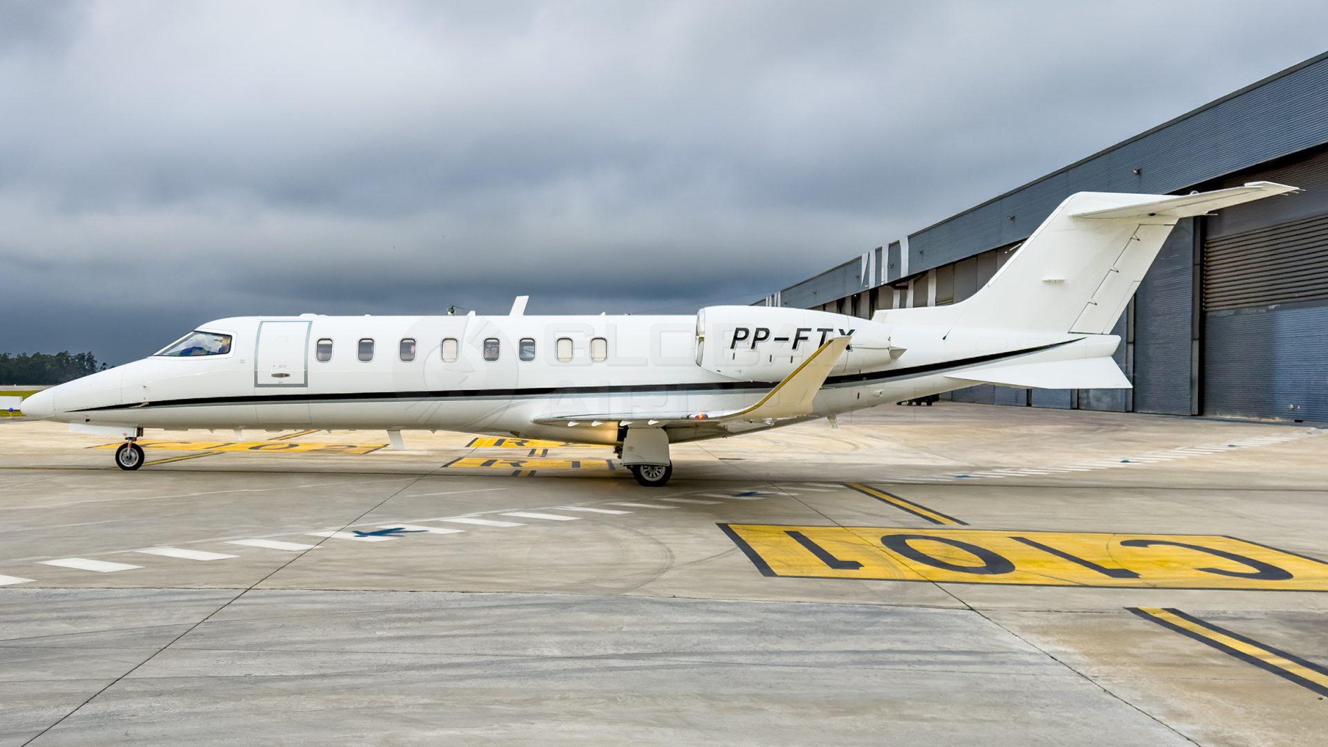 BOMBARDIER LEARJET 75 2014