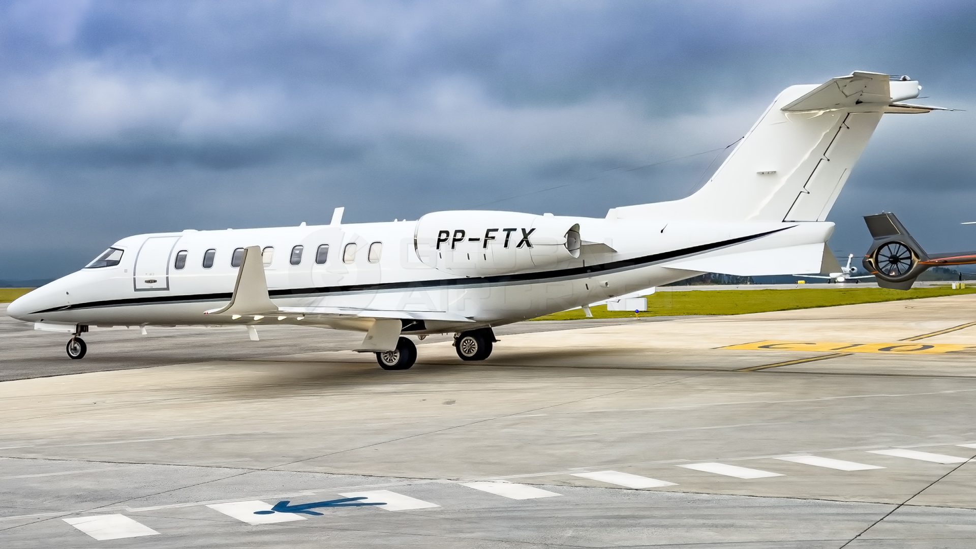 BOMBARDIER LEARJET 75 2014