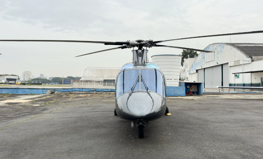 AGUSTA A109E POWER 2000
