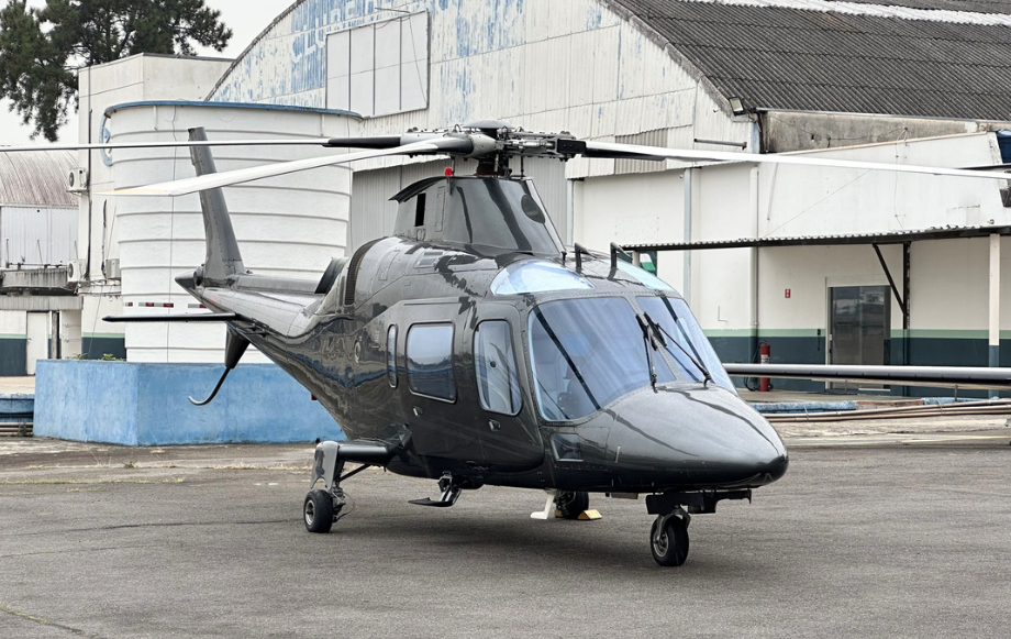 AGUSTA A109E POWER 2000
