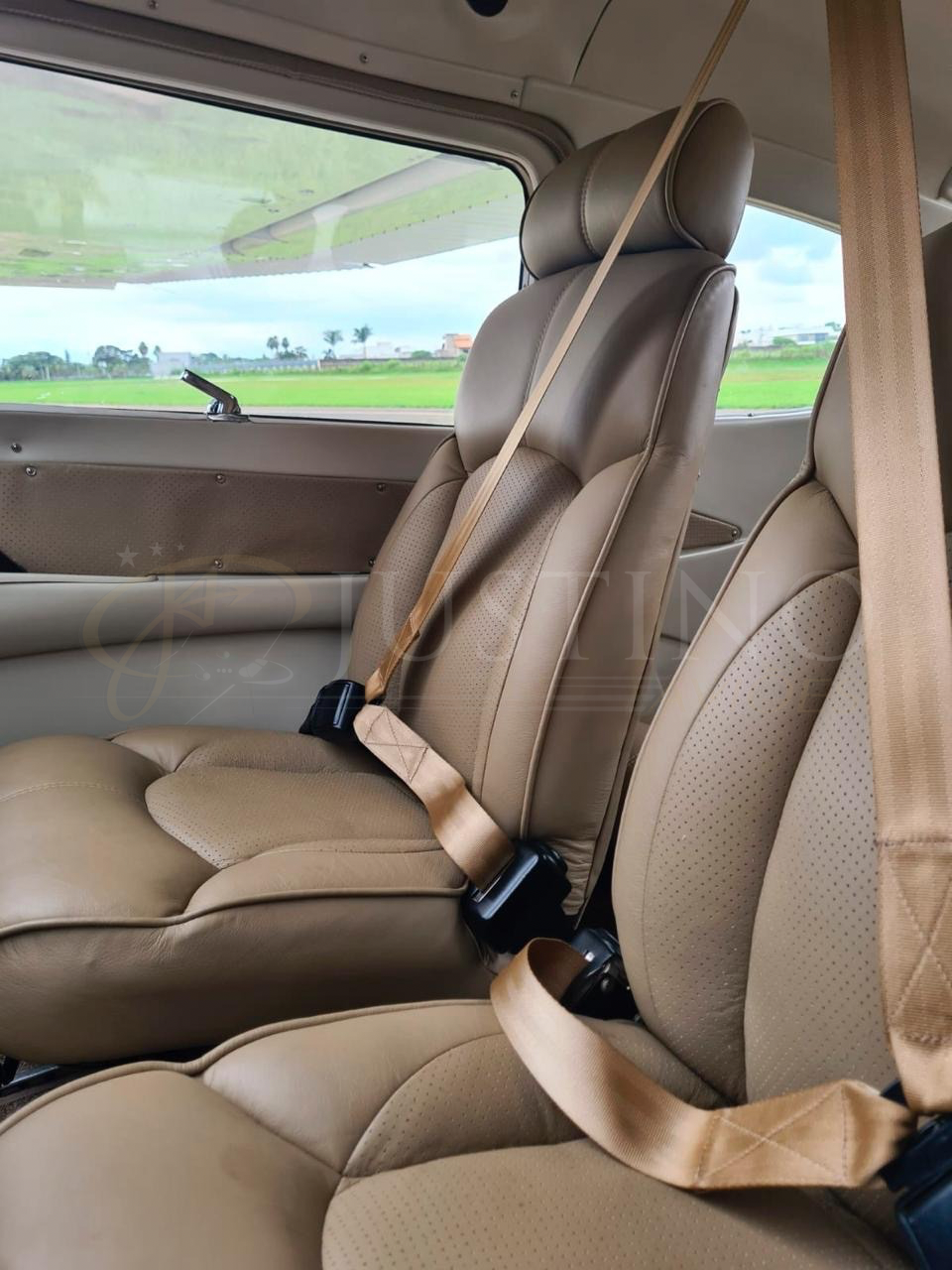 CESSNA SKYLANE 182S 1998