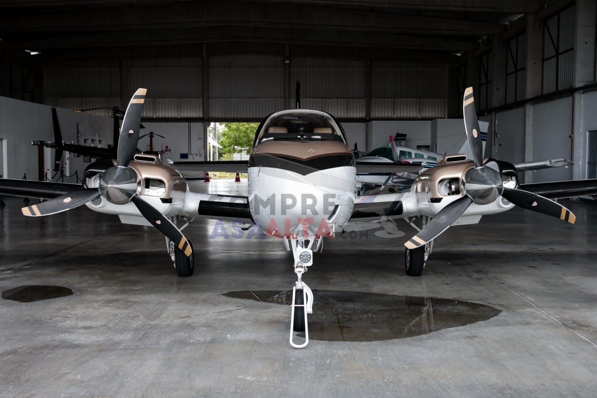 BEECHCRAFT BARON G58 2010