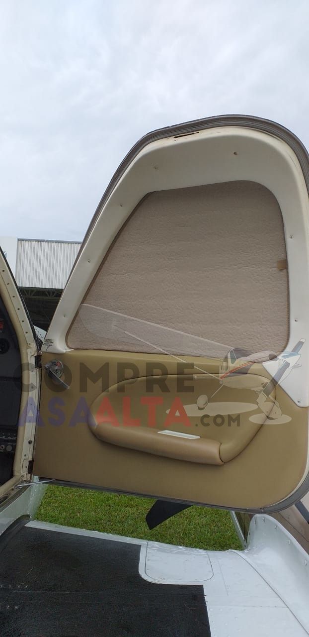 BEECHCRAFT BARON G58 2010