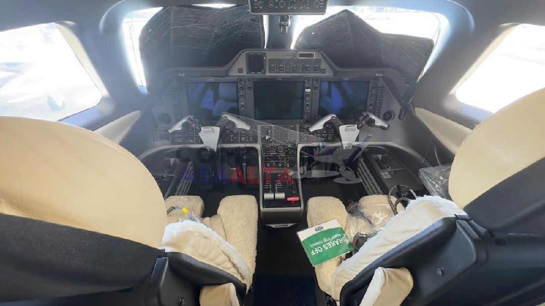 EMBRAER PHENOM 100 2010