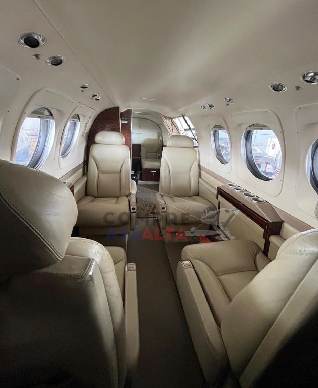 BEECHCRAFT KING AIR C90 GTI 2009