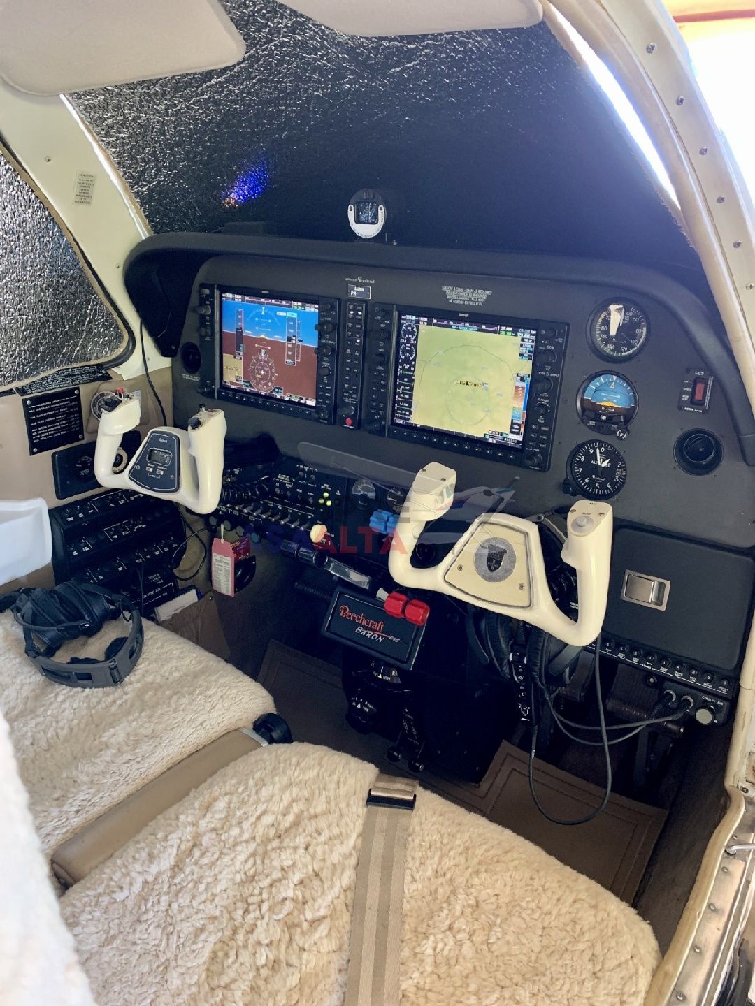 BEECHCRAFT BARON G58 2005