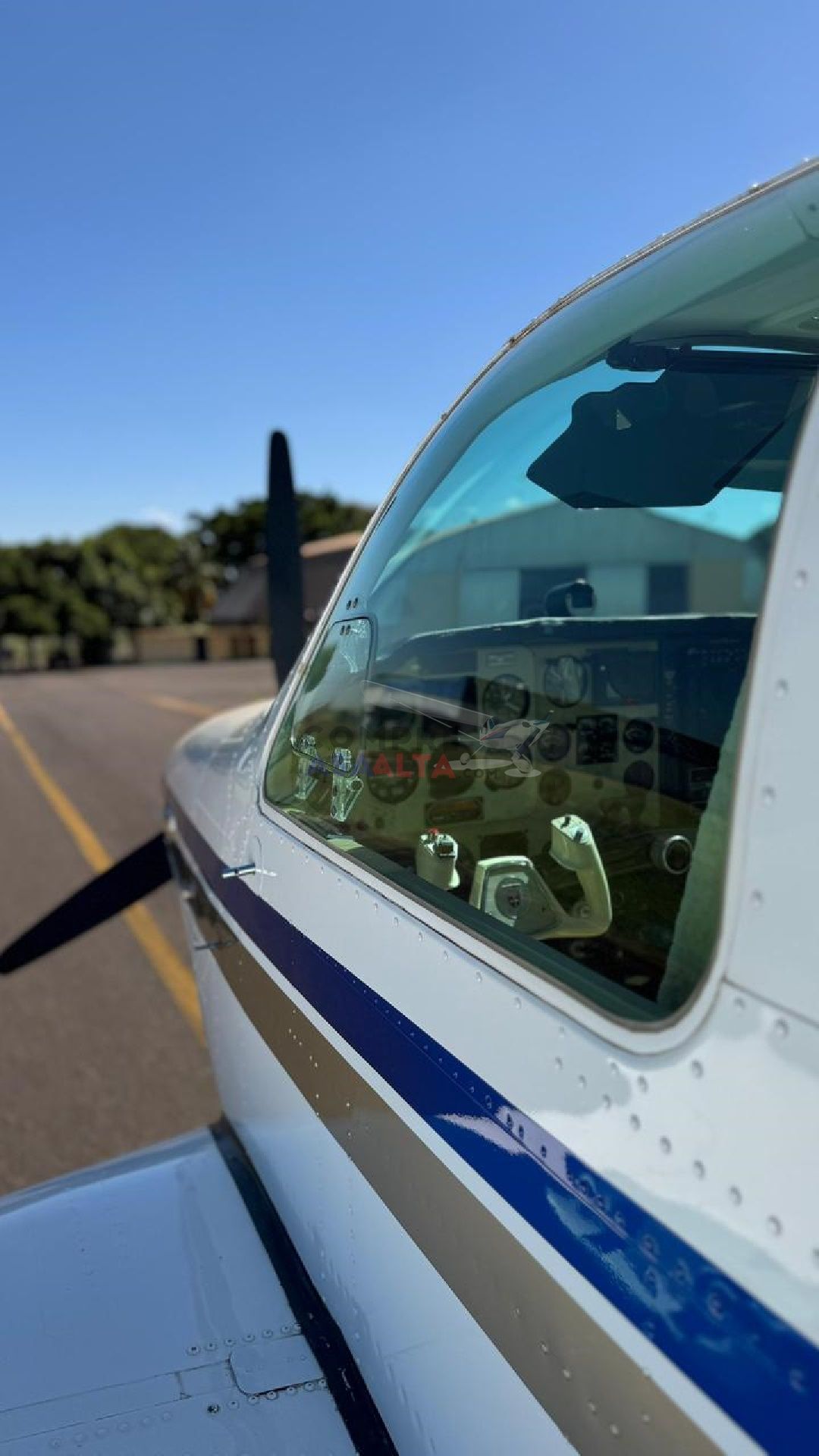 BEECHCRAFT BONANZA F33A 1991